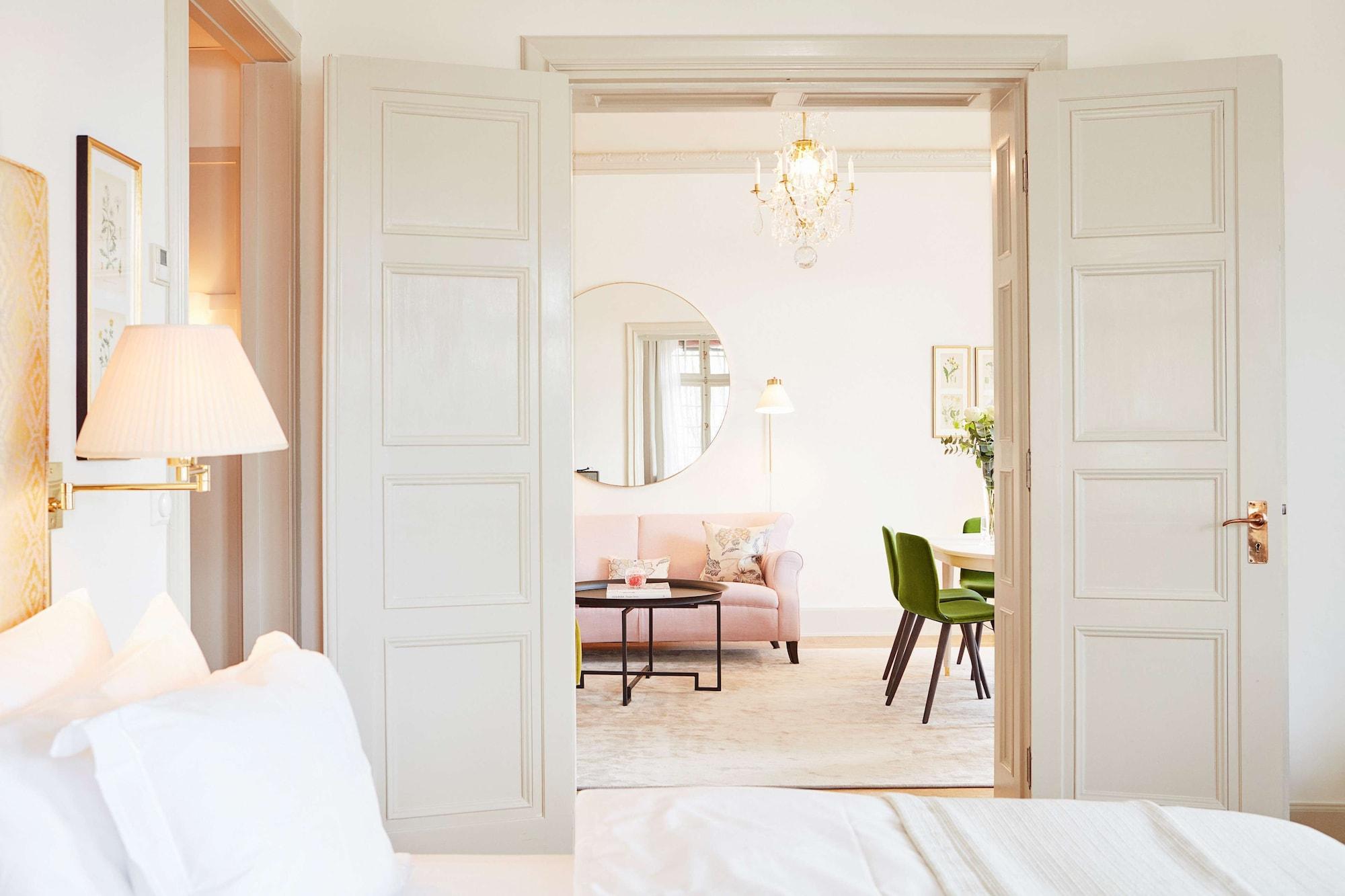 Hotel Diplomat Стокгольм Екстер'єр фото A suite at the Hotel Axelmannstein