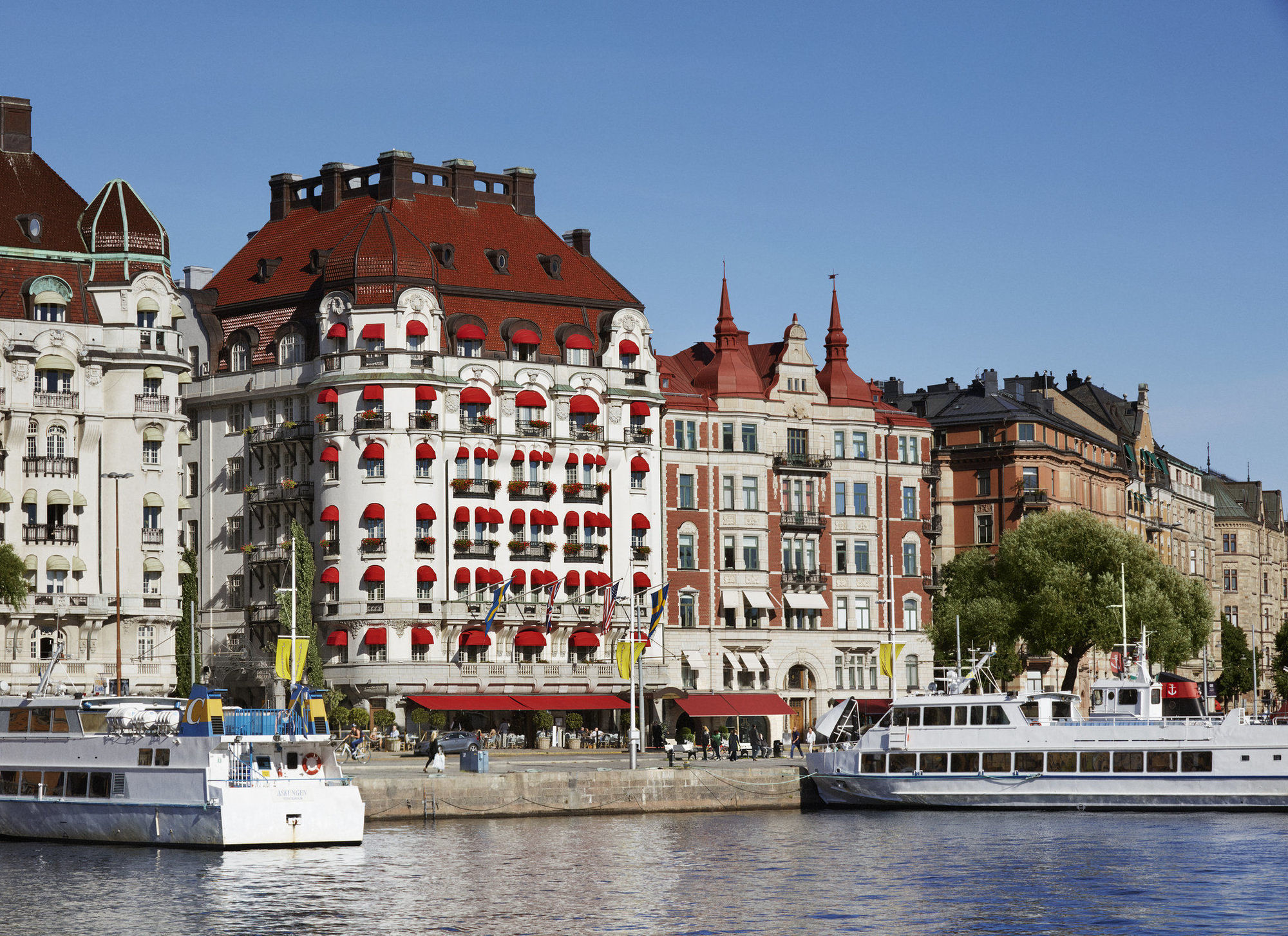 Hotel Diplomat Стокгольм Екстер'єр фото The hotel in 2010